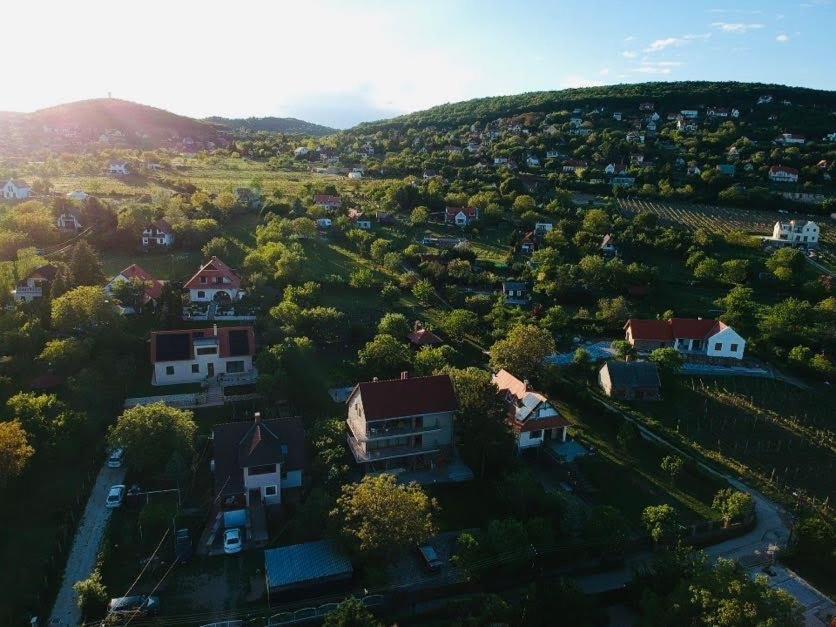 Hello Balaton Apartment Alsoors Bagian luar foto